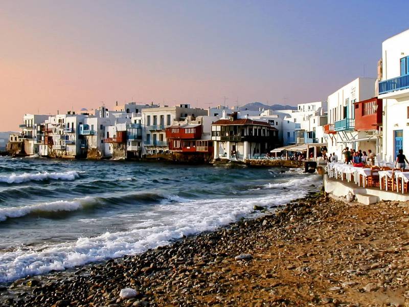Events and entertainment island Mykonos