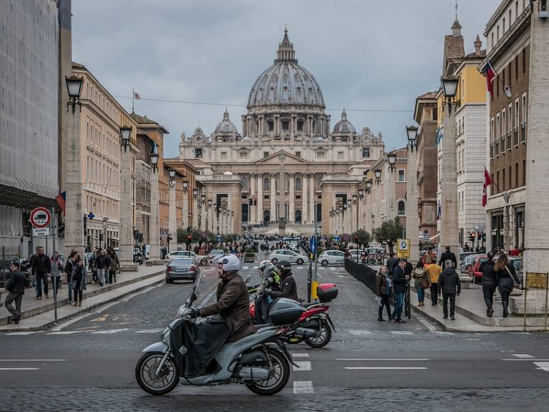 Active tourism Vatican