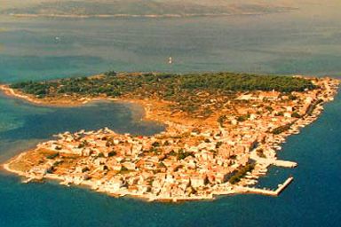 Gastronomy Brodarica and island Krapanj