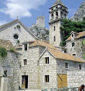 Cultural tourism Omis