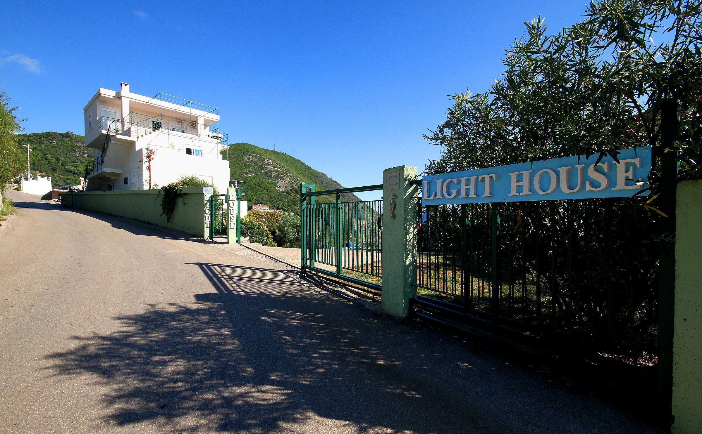 Aпартаменты Light House Aпартаменты Light House