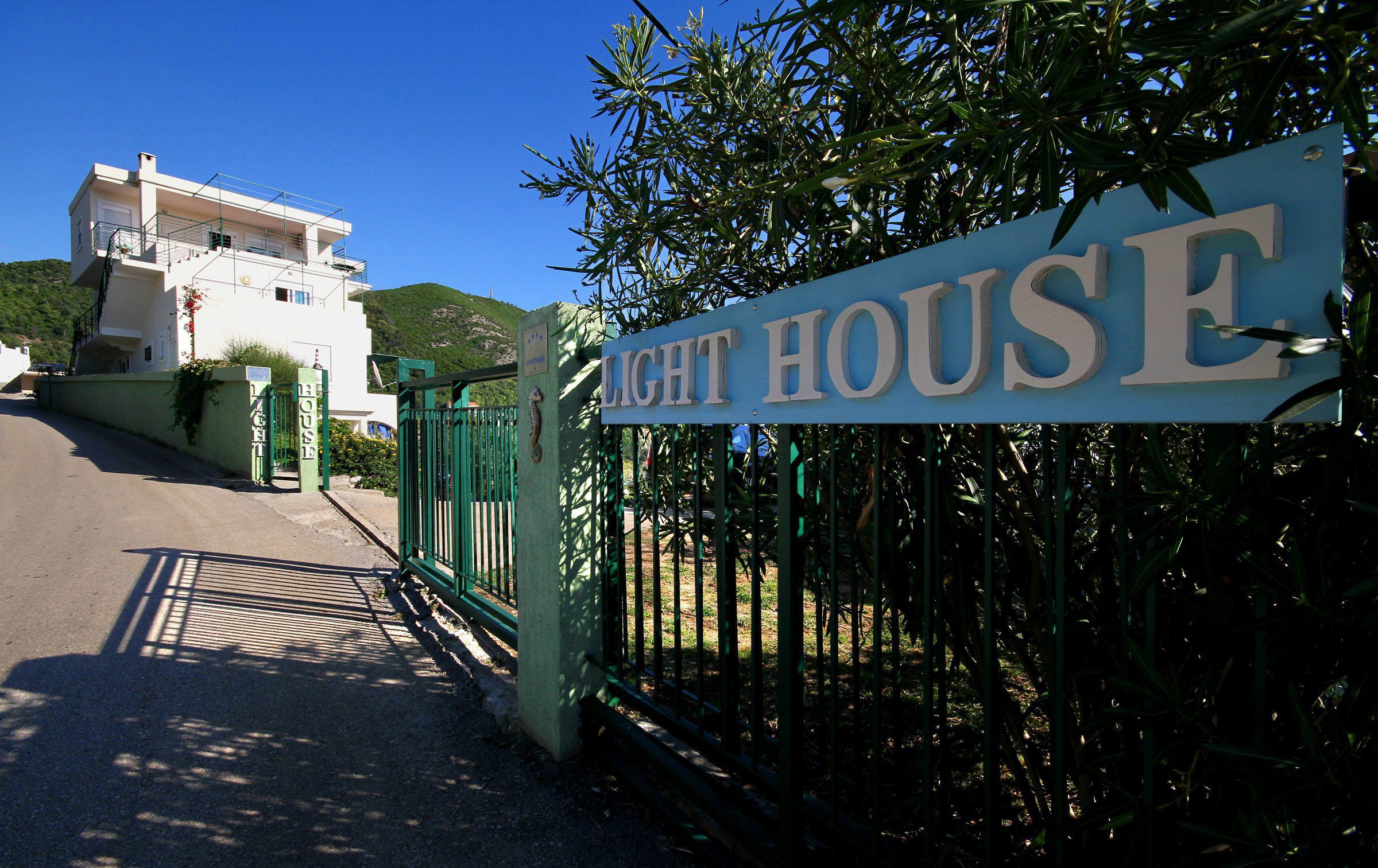 Aпартаменты Light House Aпартаменты Light House