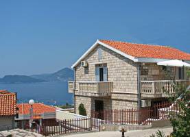 Rooms La-Med Sveti Stefan | Montenegro | Cipa Travel