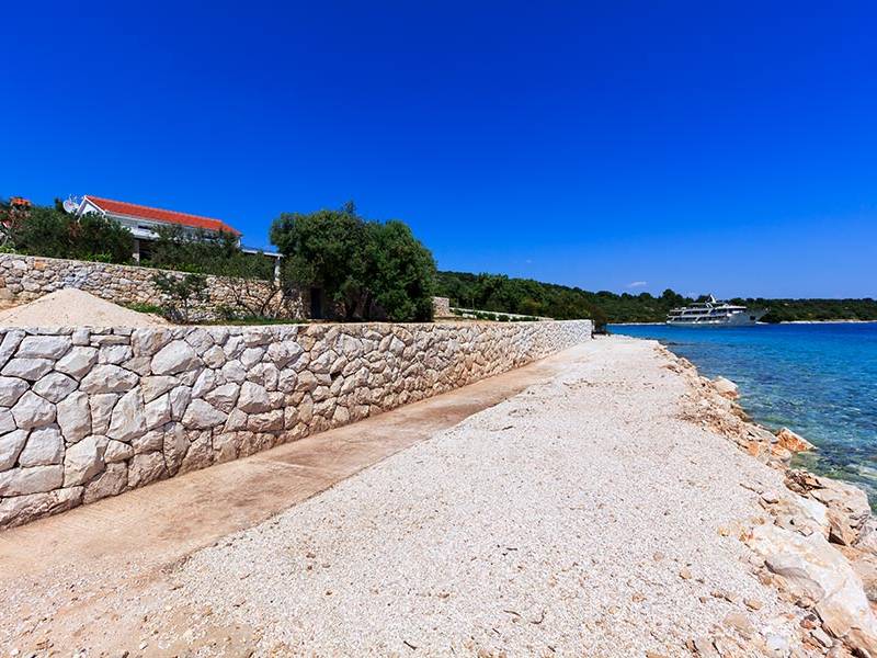 Kuća za odmor sa bazenom 30 m od plaže Okrug Gornji, Čiovo 