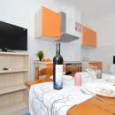 Casa vacanze con piscina Okrug Gornji, Ciovo Casa vacanze con piscina Okrug Gornji, Ciovo