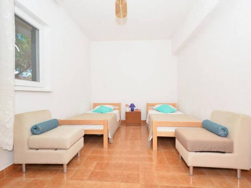 Casa vacanze con piscina Okrug Gornji, Ciovo Casa vacanze con piscina Okrug Gornji, Ciovo