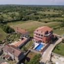 Apartment with pool in central Istria,  Cabrunici 