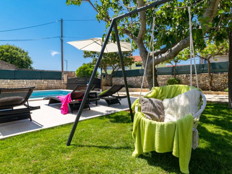 Kuća za odmor sa bazenom u Galižani, Pula, Istra 