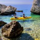 Kajak auf dem Meer und Tauchen, Split, Dalmatien, Kroatien 