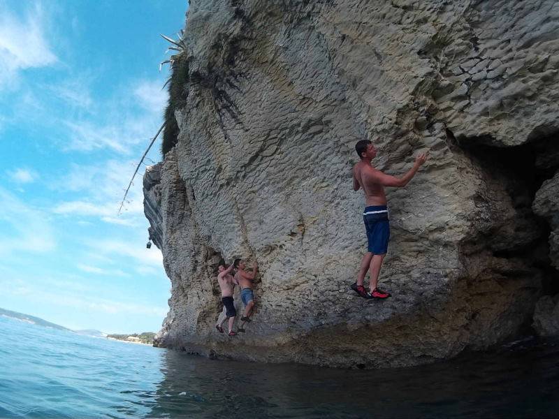 Deep Water Solo & Cliff jumping, Split, Dalmatia, Croatia 