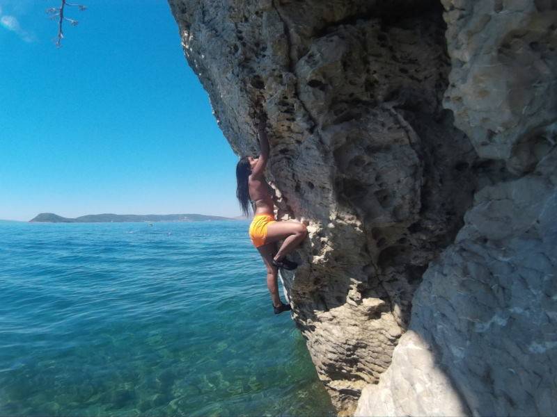 Deep Water Solo & Cliff jumping, Split, Dalmatia, Croatia 