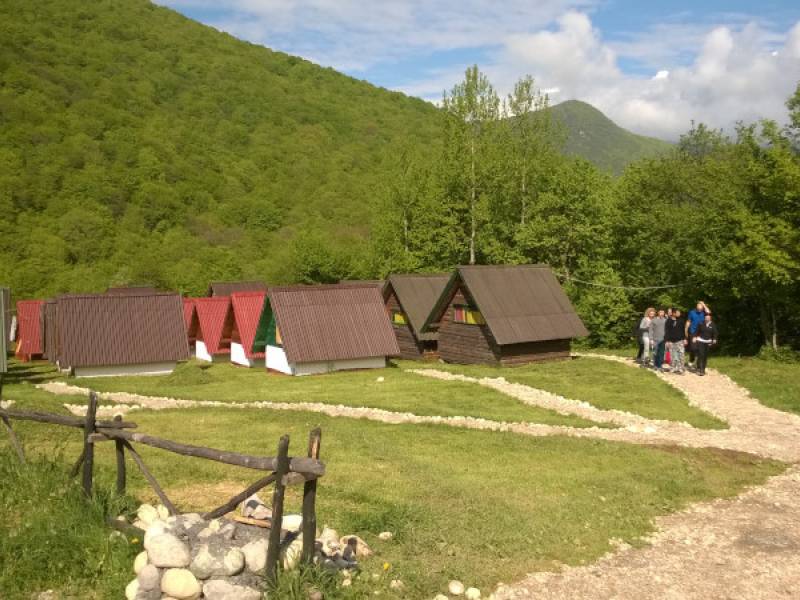 Jednodnevni rafting rijekom Tarom sa noćenjem 