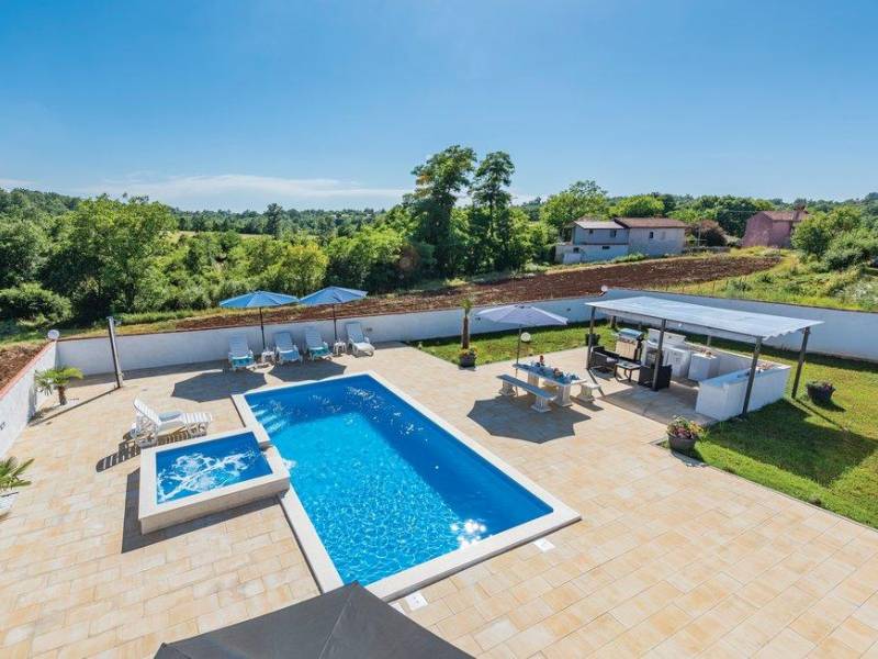 Casa vacanze con piscina in Zminj, Istria, Croazia 
