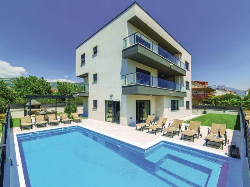 Holiday house with pool Kastel Novi, Trogir, Dalmatia, Croatia 