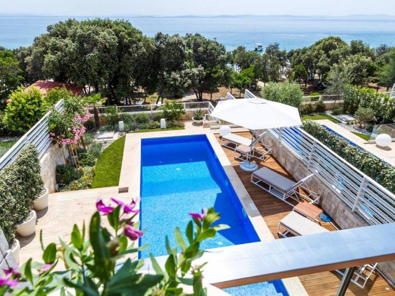 Vila s bazénem, ​​přímo u moře, Petrcane, Zadar, Dalmatia, Chorvátsko 