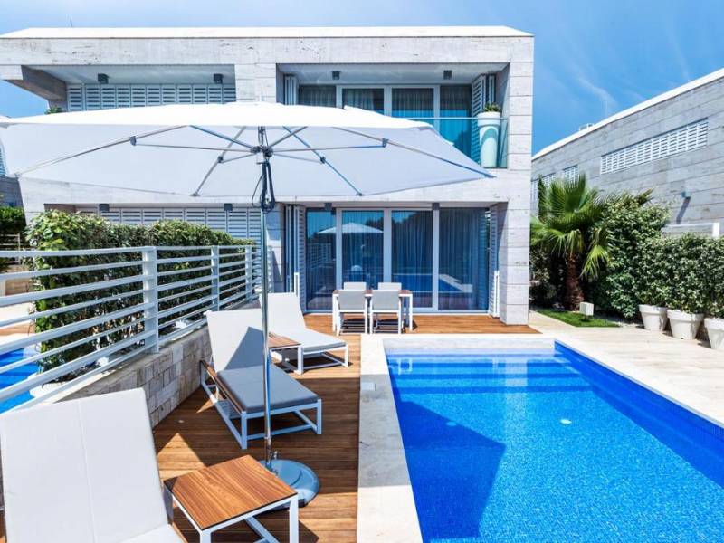 Villa con piscina, direttamente sul mare, Petrcane, Zadar, Dalmazia, Croazia 