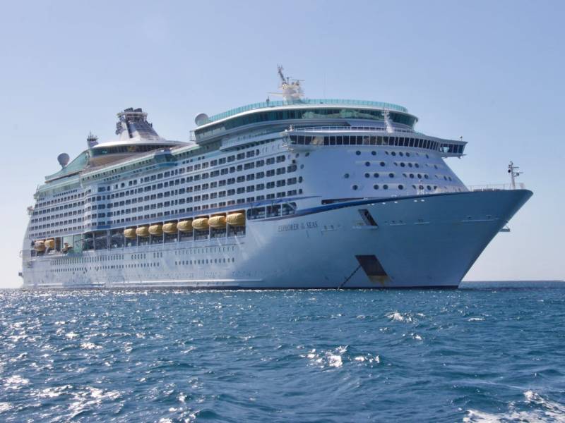 Cruises Cruises