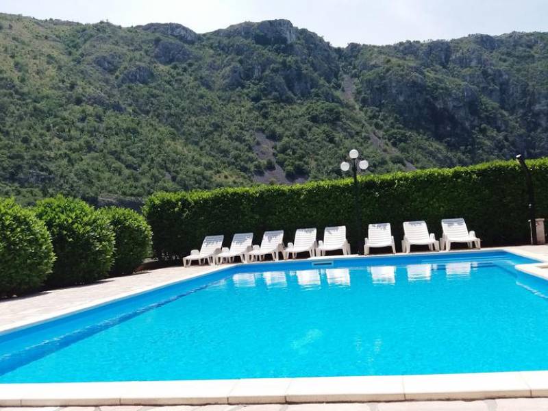 Maison de vacances avec piscine, Buna, Mostar, Bosnie-Herzégovine 