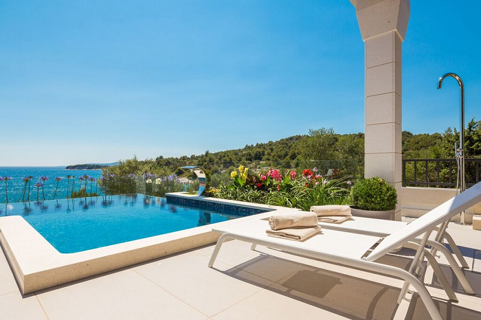 Villa de luxe avec piscine sur lîle de Ciovo, Dalmatie, Croatie 