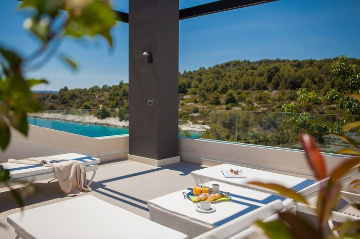 Luxe villa met zwembad op het eiland Ciovo, Dalmatië, Kroatië 