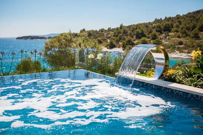 Luxe villa met zwembad op het eiland Ciovo, Dalmatië, Kroatië 