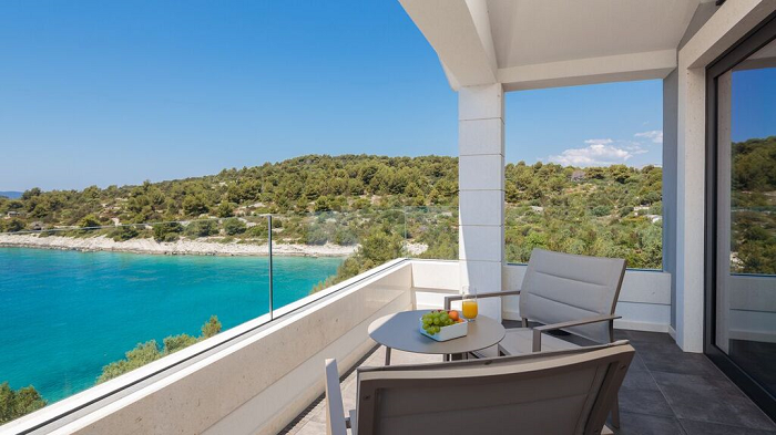Luxus villa medencével Ciovo szigetén, Dalmácia, Horvátország 