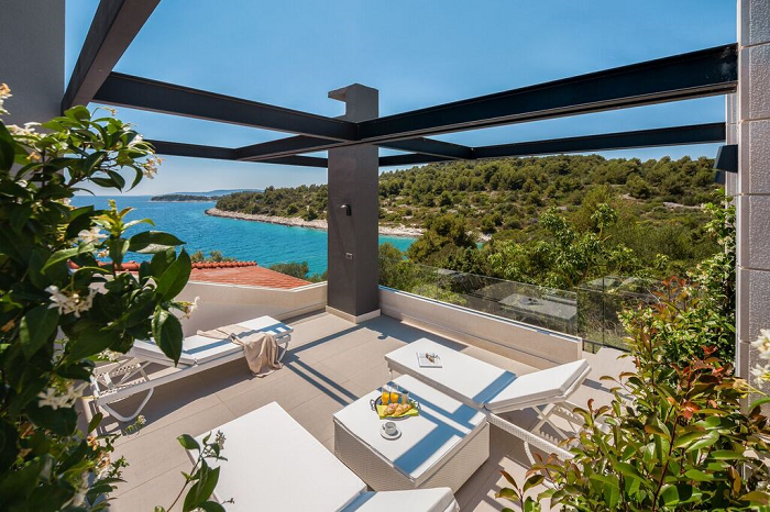 Luxe villa met zwembad op het eiland Ciovo, Dalmatië, Kroatië 