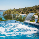 Villa di lusso con piscina sullisola di Ciovo, Dalmazia, Croazia 