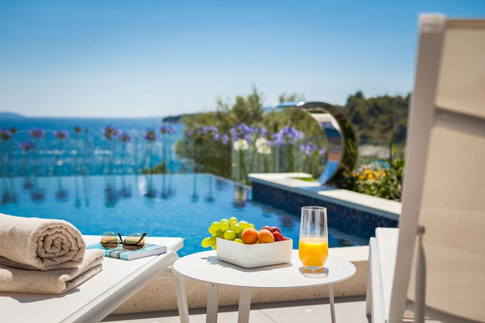 Villa di lusso con piscina sullisola di Ciovo, Dalmazia, Croazia 