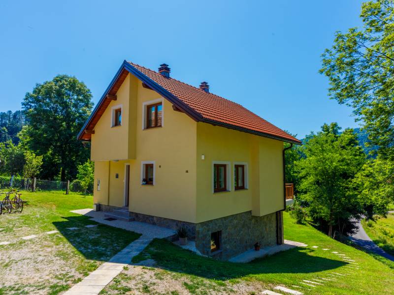 Kuća za odmor s unutarnjim bazenom Dolina, Moravice, Vrbovsko, Gorski kotar i Lika, Hrvatska 