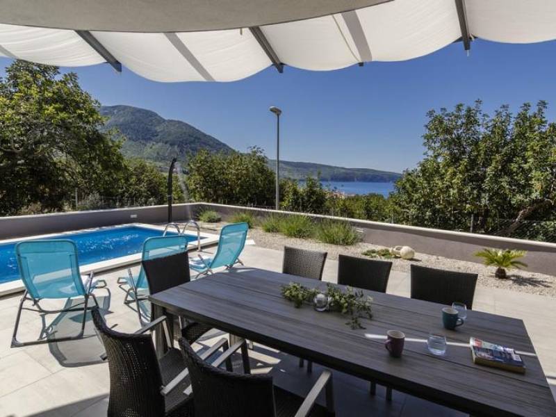 Luxusvilla mit Pool, Insel Vis, Dalmatien, Kroatien 