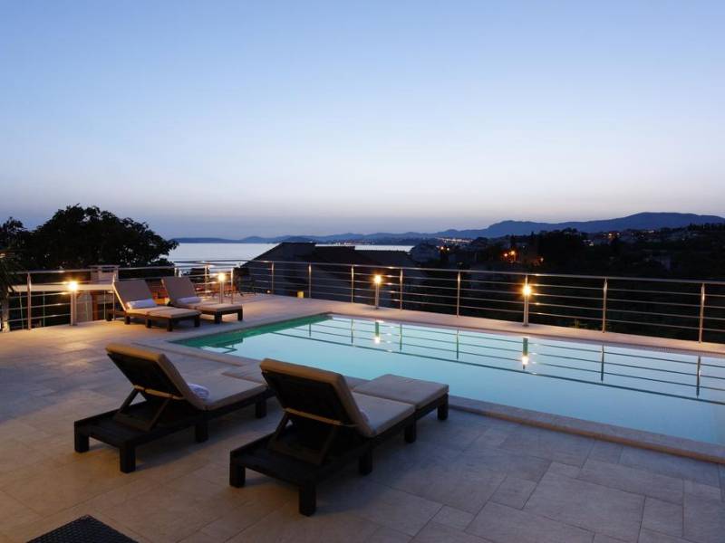 Luxusní vila s bazénem a fitness, Podstrana, Split, Dalmácie, Chorvatsko 