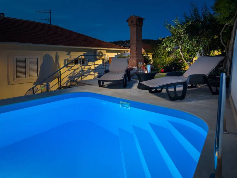 Villa avec piscine, Nerezisca, île de Brač, Dalmatie, Croatie 