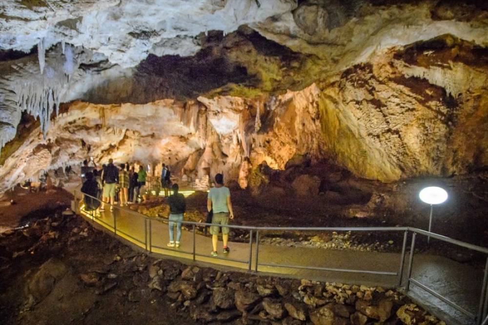 Lipa Cave excursion in Montenegro | Cipa Travel