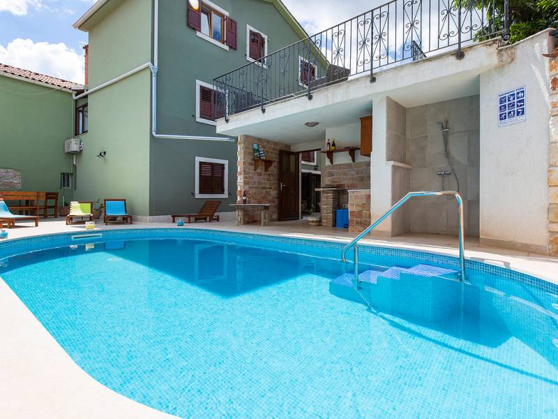 Relax apartmanok medencével Marcana, Pula, Isztria, Horvátország 