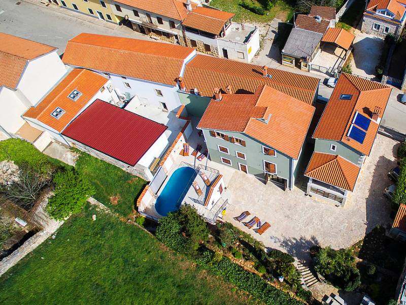 Relax apartmány s bazénom  v Marcana, v blízkosti mesta Pula, Istria, Chorvátsko 