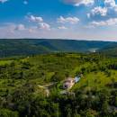 Villa Augustina, villa di lusso con piscina in Groznjan, Istria, Croazia Pogled iz zraka na imanje i okolicu Villa Augustina, villa di lusso con piscina in Groznjan, Istria, Croazia Pogled iz zraka na imanje i okolicu