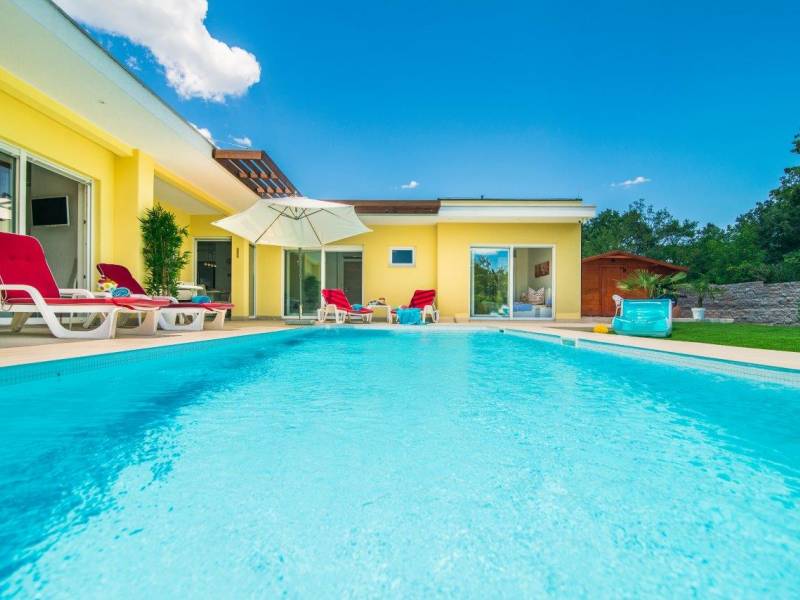 Vila s privatnim grijanim bazenom u središnjoj Istri, u blizini Svetvinčenta 