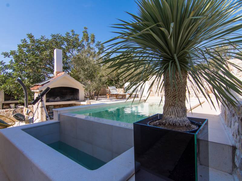 Villa Pearl of Adriatic met privé zwembad, 10 m van de zee, eiland Drvenik Mali, Dalmatië 