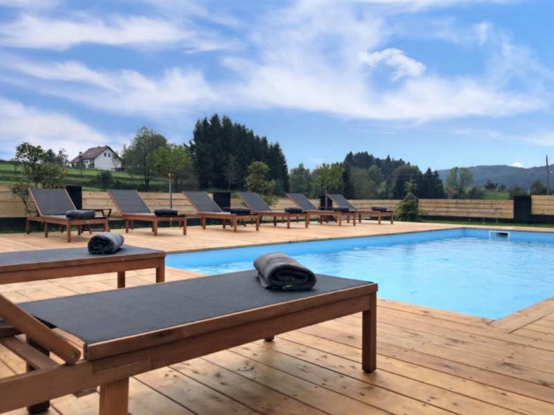 Zoe luxe vakantiehuis met zwembad, jacuzzi en sauna, Gomirje, Gorski kotar, Kroatië 