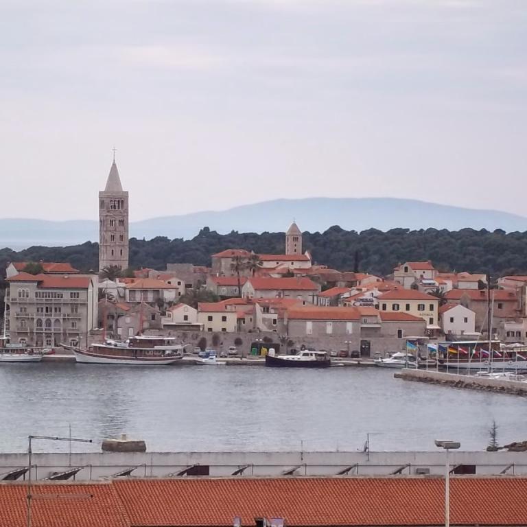 Ferienwohnungen Mare, Banjol, Insel Rab, Kroatien Ferienwohnungen Mare, Banjol, Insel Rab, Kroatien