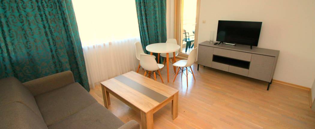 CITY CENTRE One Bedroom Apartment