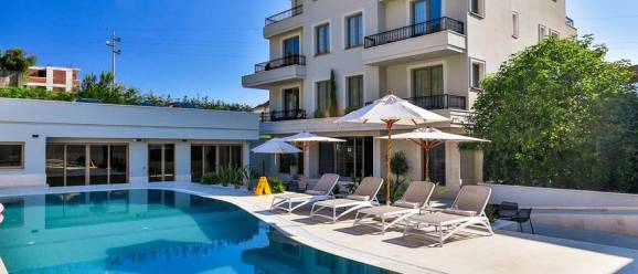 Avanti Hotel & Spa Budva