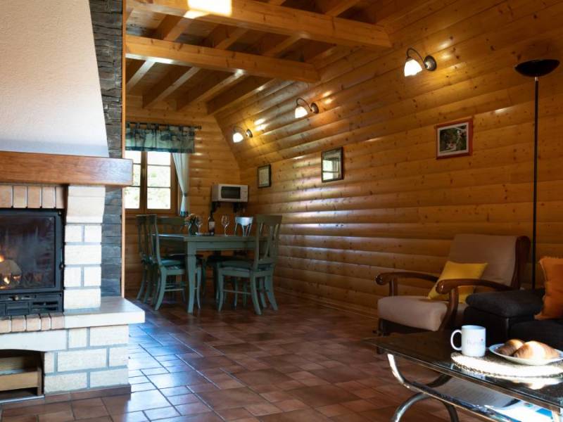 Case Crni Lug con piscina, sauna e jacuzzi, Gorski Kotar, Croazia 