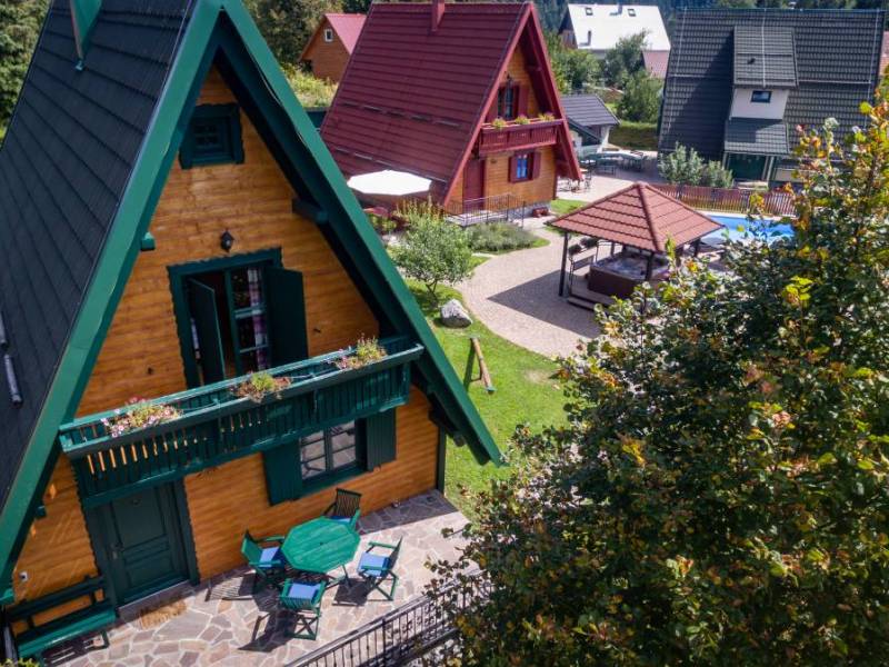 Houses Crni Lug with pool, sauna and jacuzzi, Gorski Kotar, Croatia 