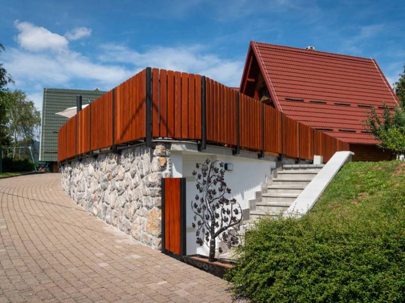 Huizen Crni Lug met zwembad sauna en jacuzzi, Gorski Kotar, Kroatië 