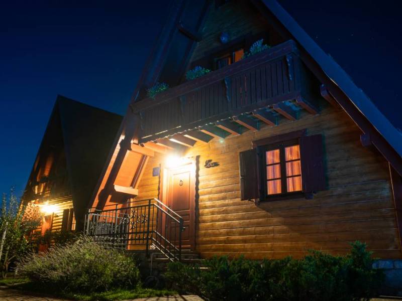 Maisons Crni Lug avec piscine, sauna et jacuzzi, Gorski Kotar, Croatie 