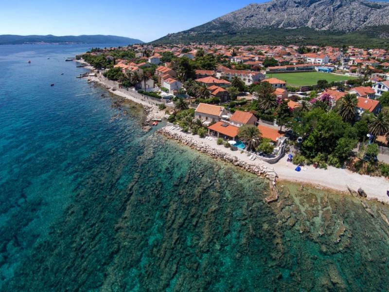 Ferienhaus Orebic mit Pool, direkt an Strand, Dalmatien, Kroatien 