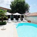 Vile se společným bazénem, Kanfanar, Istrie, Chorvátsko 