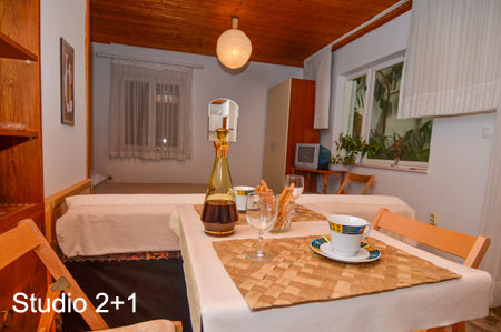 Apartmani Romansa, 30 m from the sea Apartmani Romansa, 30 m from the sea